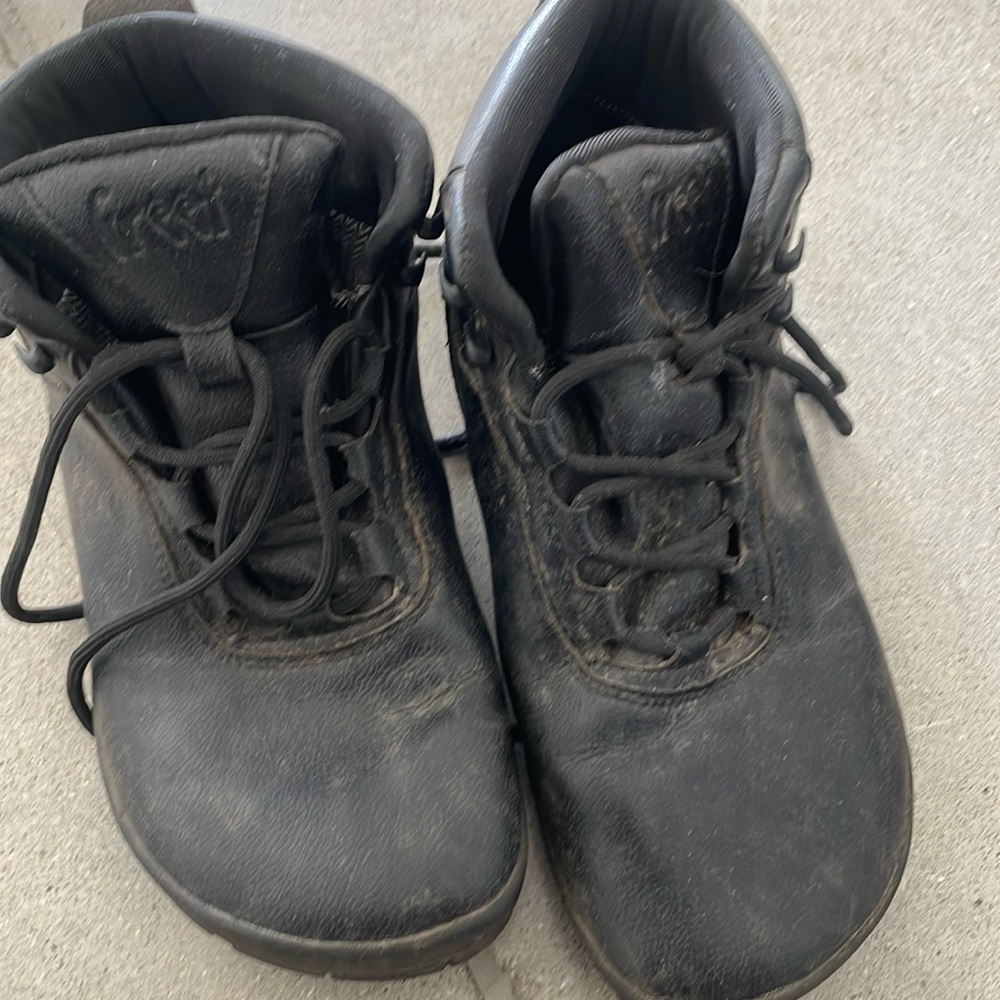 Freet hiking shoes - worn 3 times. Need cleaning but great condition. Men/women
